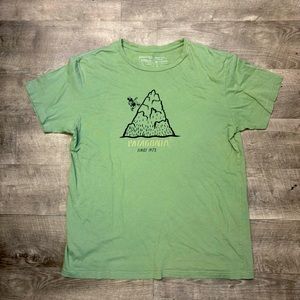 Patagonia Hoofin' It Tshirt Green Size Large Slim Fit